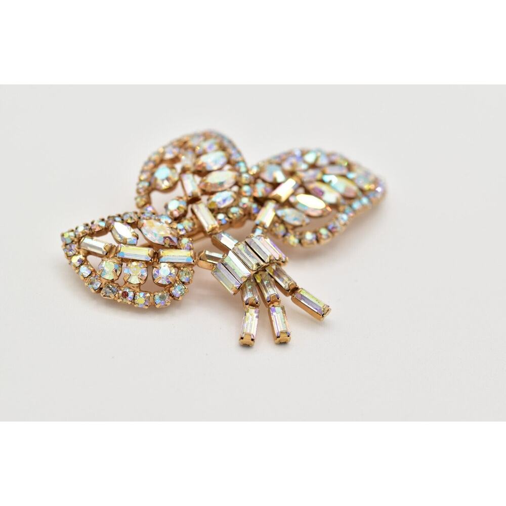 Vintage Crystal Leaf Pin Brooch Aurora Borealis Rhinestone Baguette Gold BinAL - Picture 10 of 12